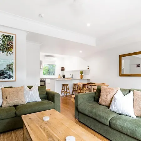Byron Beachside 8-2