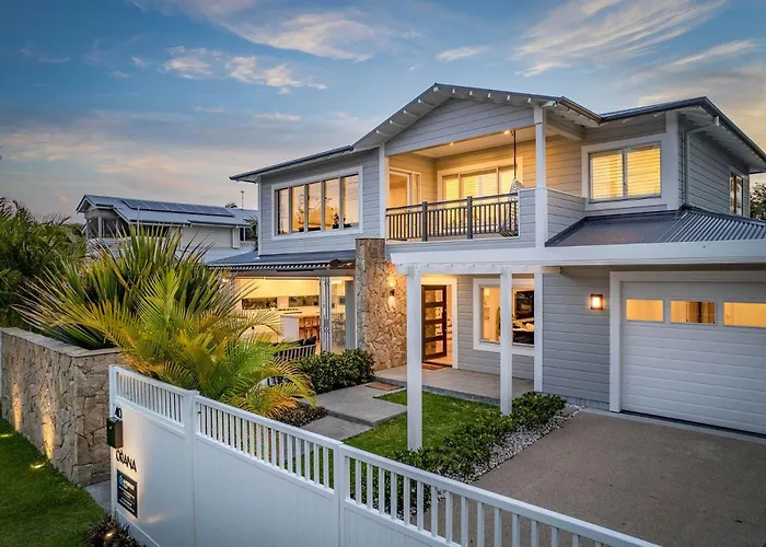 Orana Byron - Luxurious 4 Bedroom Home With Heated Pool Byron Bay